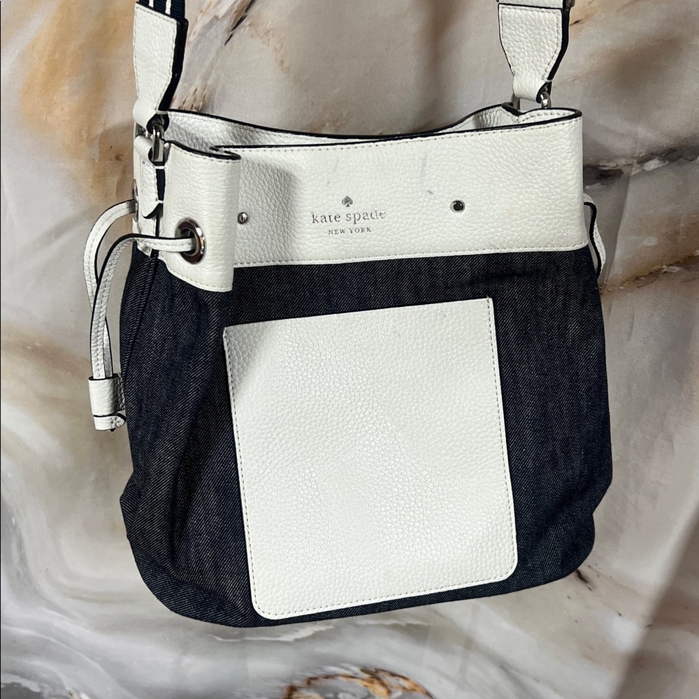 Kate‎ Spade Jean and white purse